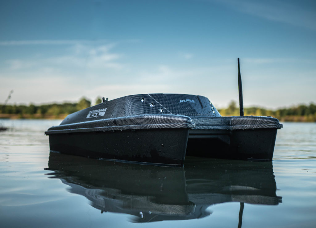 carpe au bateau amorceur