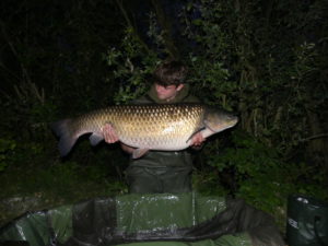 pêcher l'amour blanc